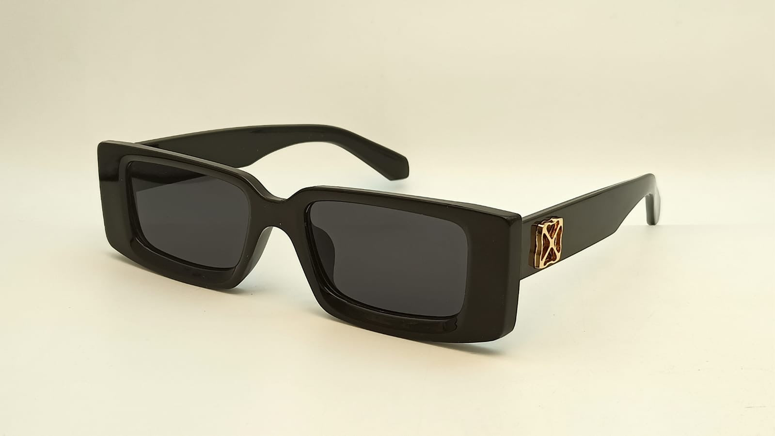 Off-White rectangular sunglasses